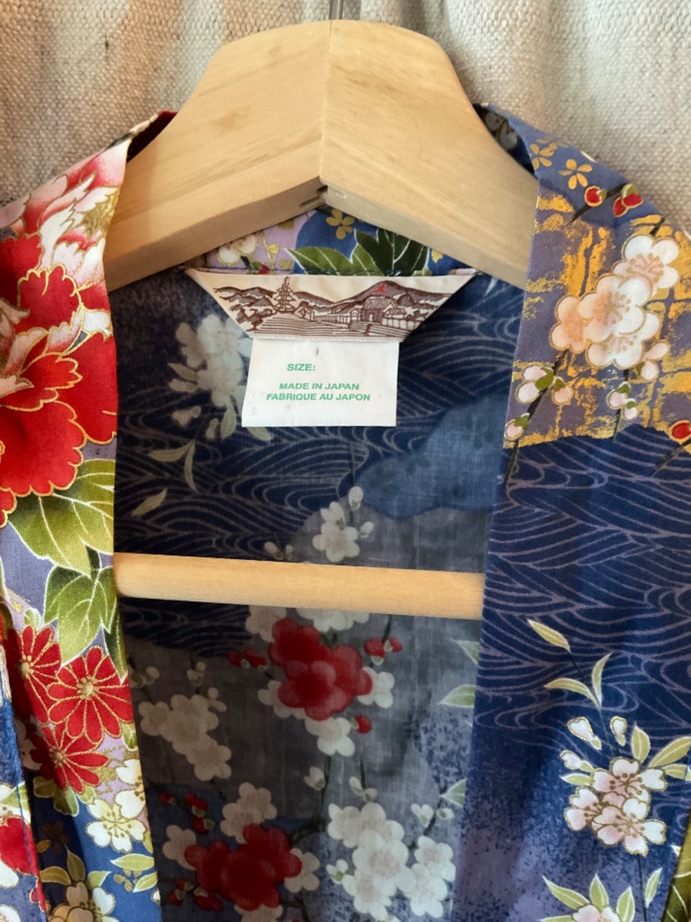 Vintage Robe - Picture 3 of 4